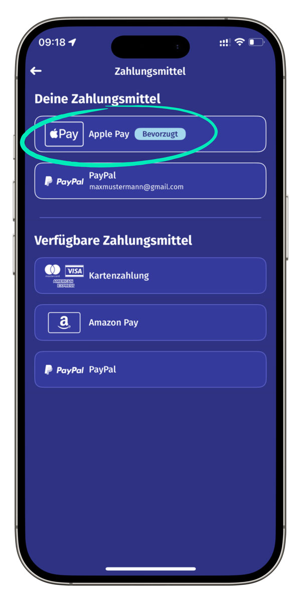 Ein Smartphone zeigt in der ryd App ein neues Zahlungsmittel
