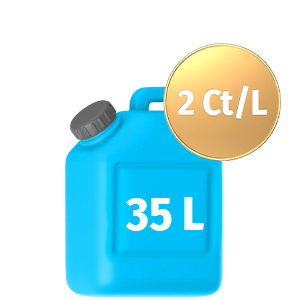 Ein blauer Benzinkanister mit 35 Liter Füllmenge und eine 2 Cent / Liter Goldmünze.
